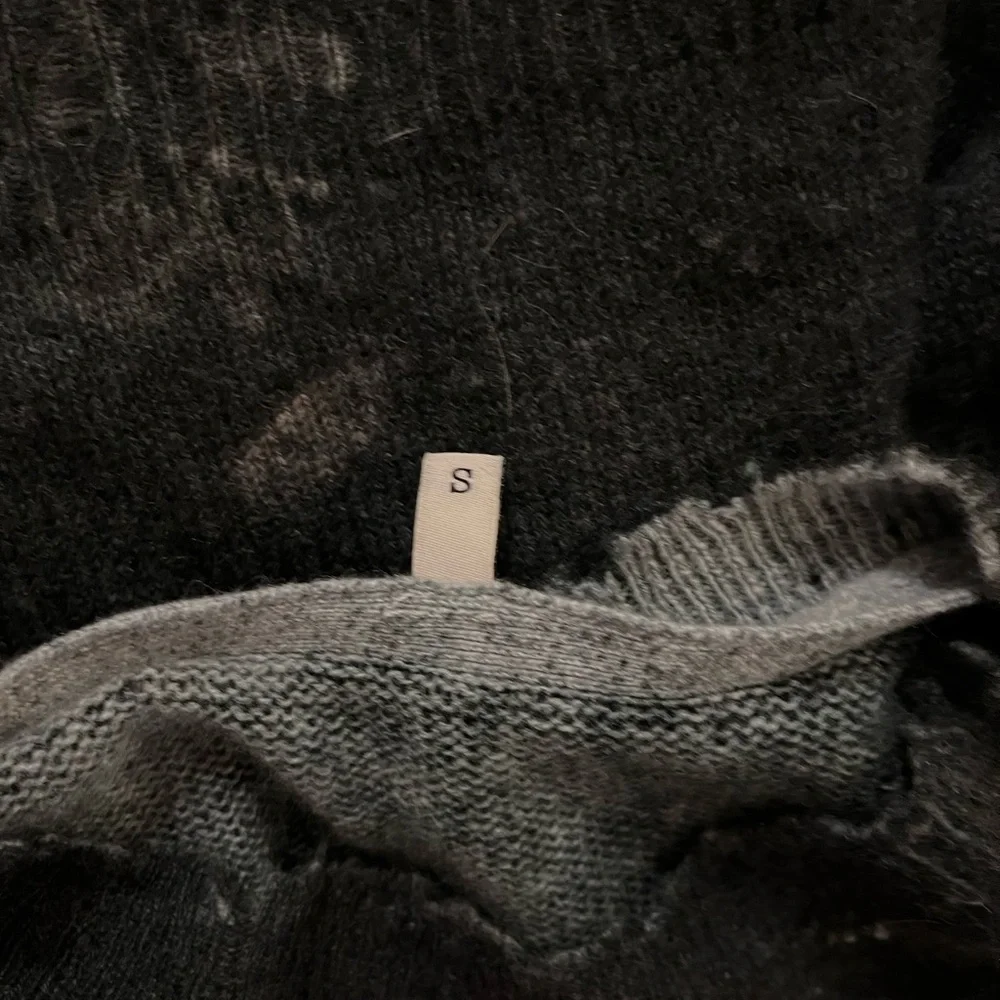 R13 distressed cashmere floral boyfriend sweater - Picture 7 of 9